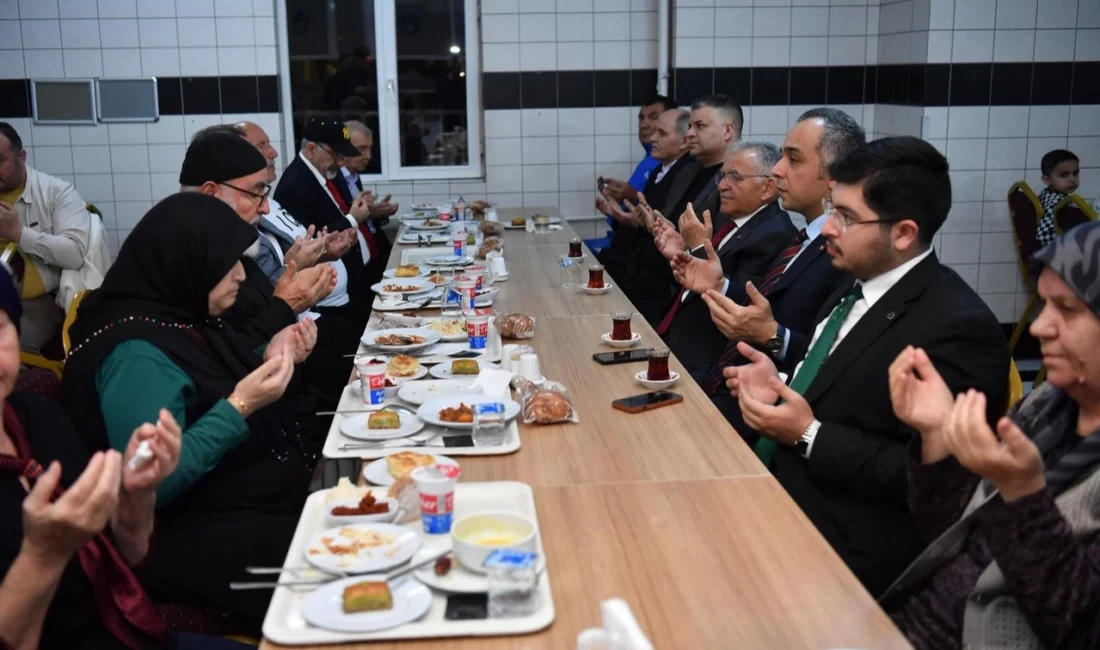 Kayseri Büyükşehir Belediye Başkanı Dr. Memduh Büyükkılıç, Cumhurbaşkanı Recep Tayyip