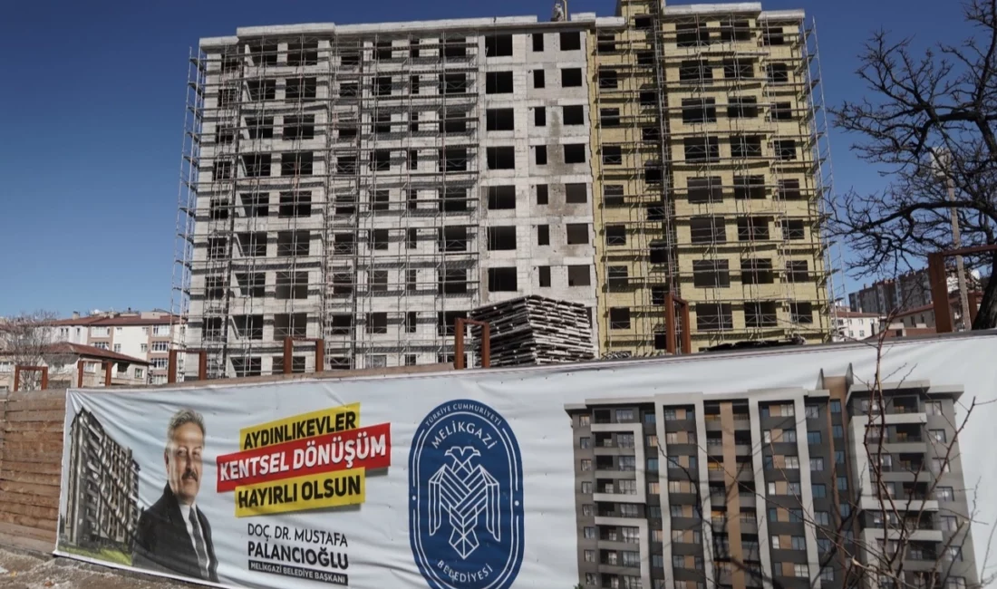 Kayseri Melikgazi Belediyesi’nin Aydınlıkevler Mahallesi Çorakçılar’da başlattığı 72 daire ve