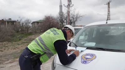 İlçede rastgele çevreye dökülen kaçak hafriyat ve moloz artıkları için