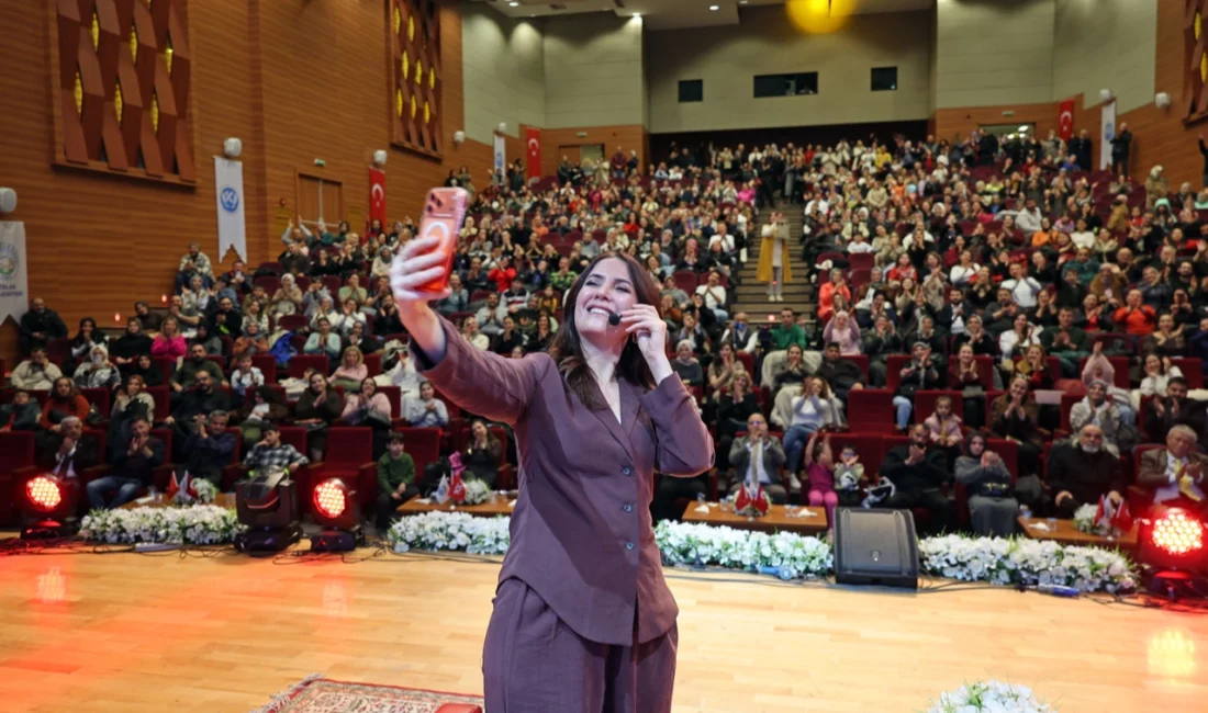Ramazan ayının manevi iklimini kültürel etkinliklerle taçlandıran Kayseri Talas Belediyesi,