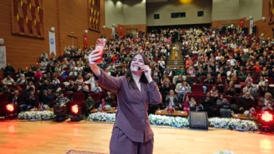 Ramazan ayının manevi iklimini kültürel etkinliklerle taçlandıran Kayseri Talas Belediyesi,