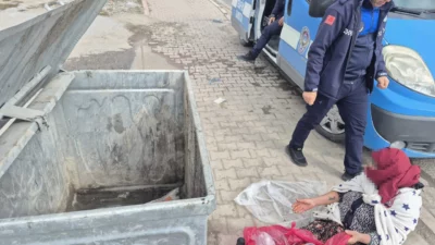 Kayseri Büyükşehir Belediyesi Zabıta ekipleri, ramazan ayında dilencilik yapan kişilere