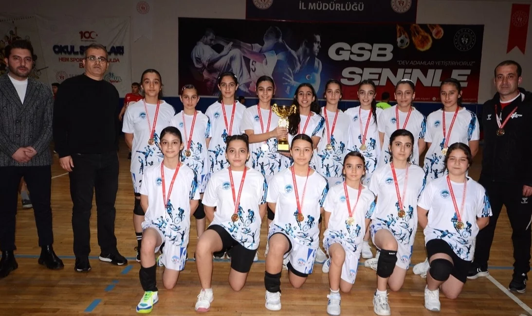 Kayseri Büyükşehir Belediyesi Spor A.Ş. tarafından hentbol branşında önemli bir