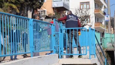 Kocaeli İzmit Belediyesi, Turgut Mahallesi’nde yapımını tamamladığı taş duvar çalışmasıyla