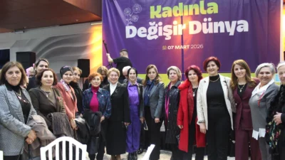 Kocaeli Büyükşehir Belediye Başkanı Tahir Büyükakın, 8 Mart Dünya Kadınlar