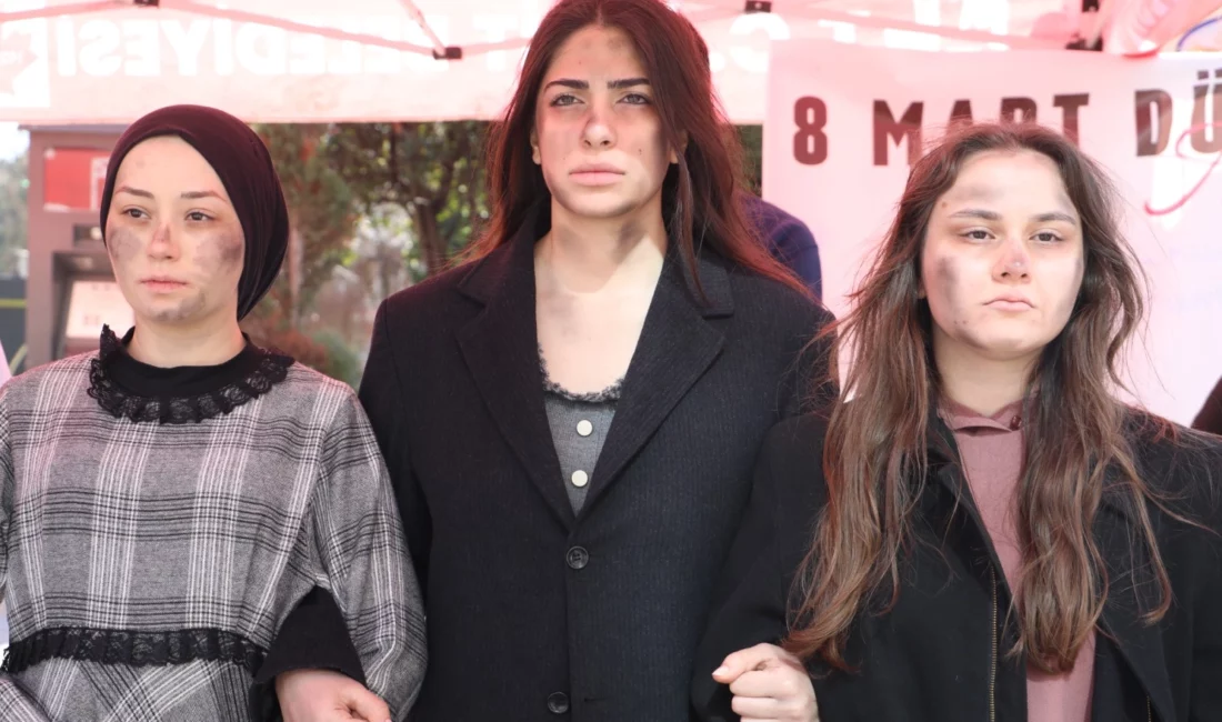 Kocaeli'de İzmit Belediyesi, 8 Mart Dünya Emekçi Kadınlar Günü dolayısıyla