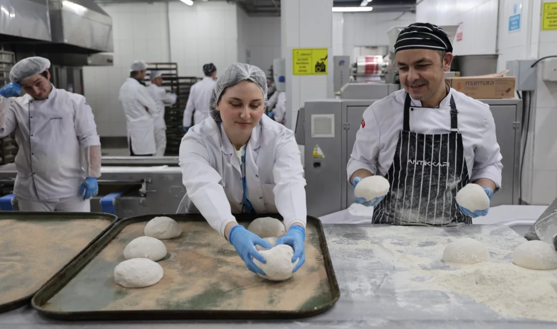 Kocaeli Büyükşehir Belediyesi öncülüğünde yürütülen “İyilik Kılavuzu Projesi” kapsamında sahaya