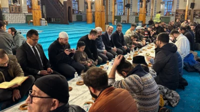 Konya Büyükşehir Belediye Başkanı Uğur İbrahim Altay, Kapı Camii’nde bir