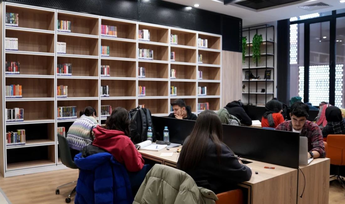 Konya Karatay Belediyesi, gençlerin yoğun ilgi gösterdiği kütüphanelerde hizmet kalitesini