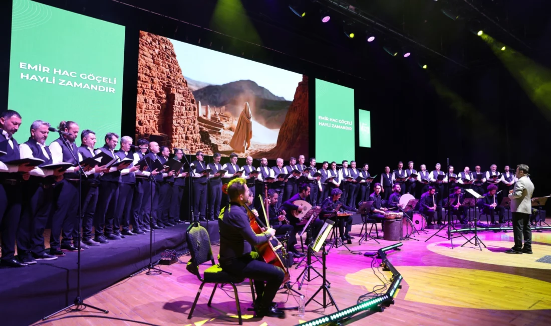 Konya'da Selçuklu Belediyesi Sanat Akademisi, sanatseverleri anlamlı bir programda buluşturdu.