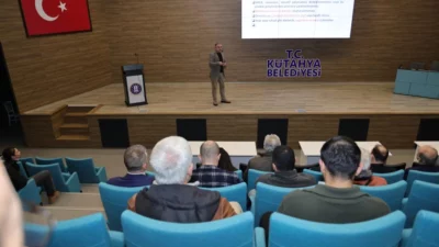 Kütahya Belediyesi tarafından düzenlenen hizmet içi eğitim programı kapsamında “İç