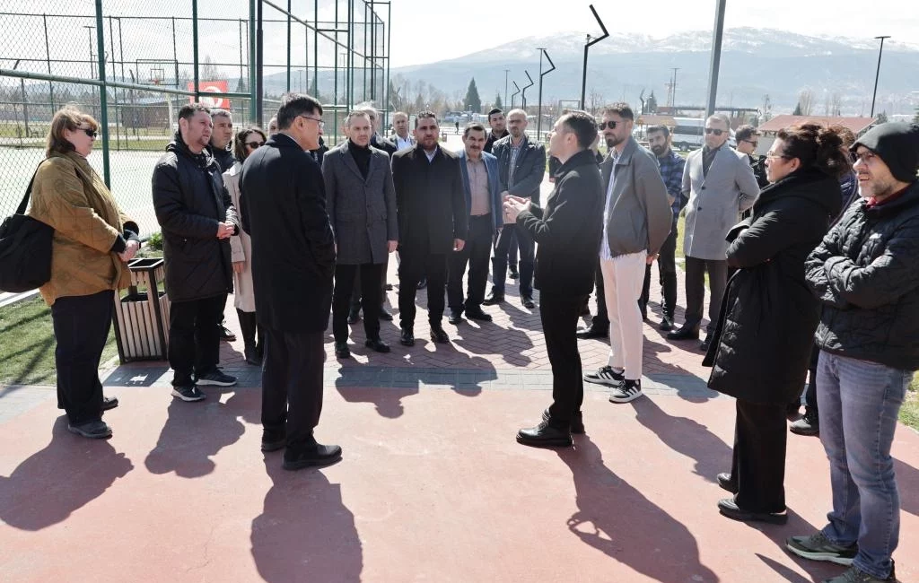 Kütahya Belediye Başkanı Eyüp Kahveci, yaz mevsiminin yaklaşmasıyla birlikte vatandaşların