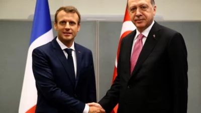Cumhurbaşkanı Recep Tayyip Erdoğan, Fransa Cumhurbaşkanı Emmanuel Macron ile yaptığı