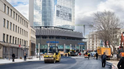 Malatya Büyükşehir Belediye Başkanı Sami Er, çarşı merkezinde Kışla ile