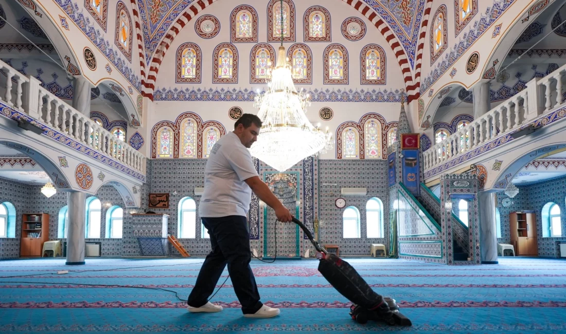 Maltepe Belediyesi yaklaşan Ramazan Bayramı öncesinde vatandaşların ibadetlerini temiz ve