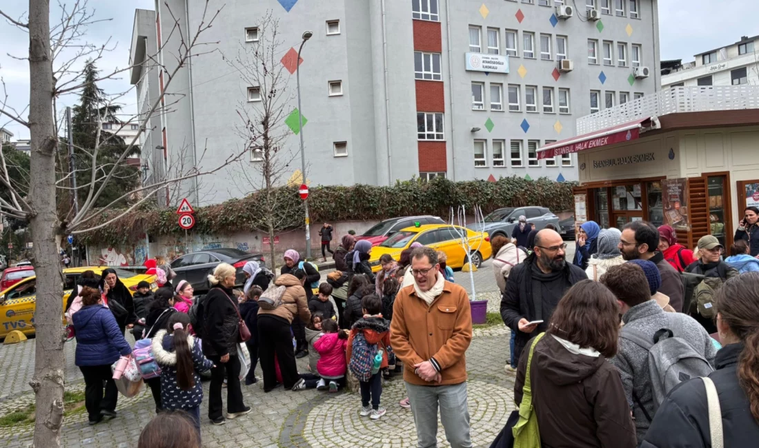 Manchester Üniversitesi öğrencileri, İstanbul'da Maltepe ilçesinin taktiksel kentleşme çalışmalarını incelemek