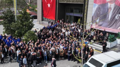 Manisa Büyükşehir Belediye Başkanı Besim Dutlulu, Ramazan Bayramı öncesinde Büyükşehir