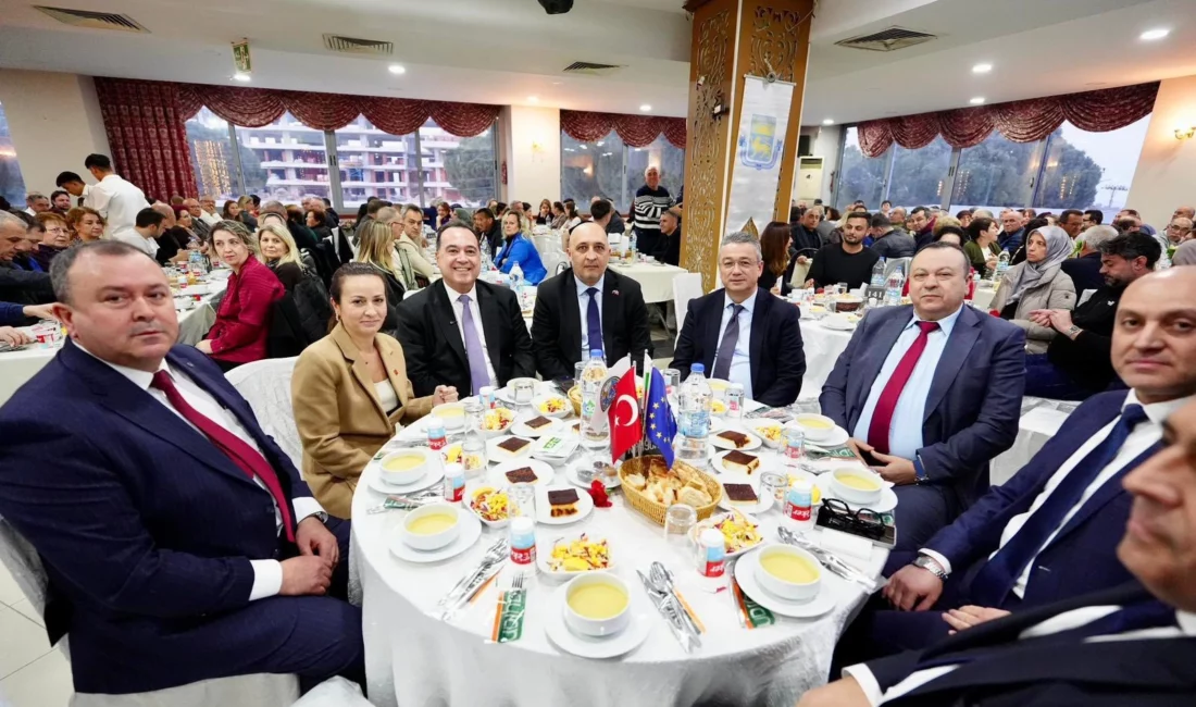 Manisa Balkanlar Kültür ve Dayanışma Derneği tarafından düzenlenen iftar programı,