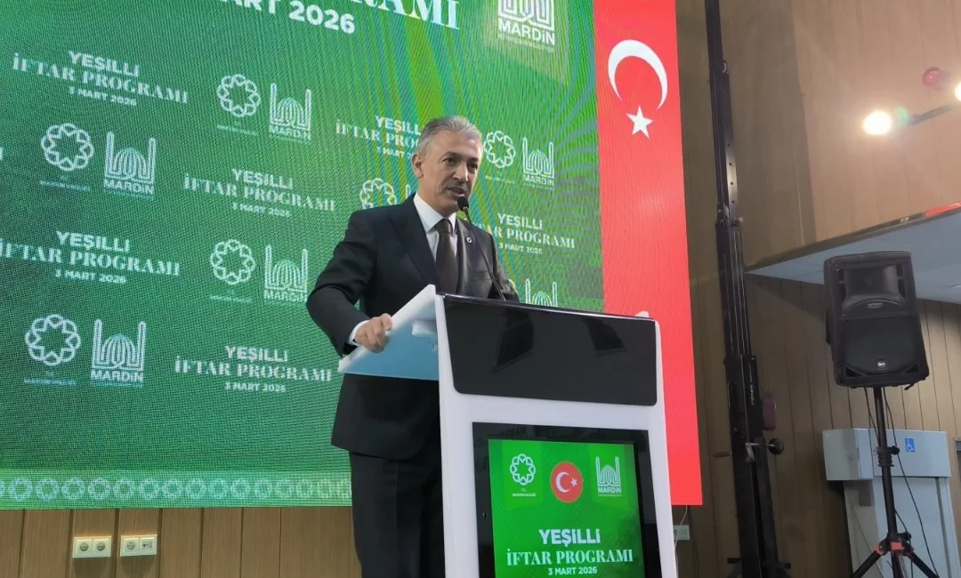 Mardin'in Yeşilli ilçesinde binlerce vatandaş, Mardin Valiliği ve Büyükşehir Belediyesi