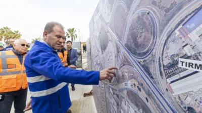 Mersin Büyükşehir Belediyesi tarafından Hüseyin Okan Merzeci Bulvarı ile Turgut