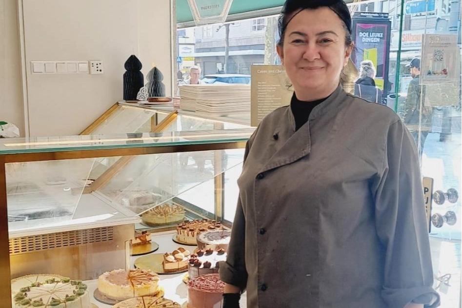 Hollanda’ya yerleşmeye hazırlanan Özgür Karasar, yeni hayatına güçlü bir başlangıç