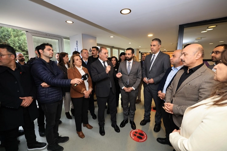 İBB Başkanvekili Nuri Aslan, Çekmeköy-Sancaktepe-Sultanbeyli Metro Hattı Veysel Karani İstasyonu