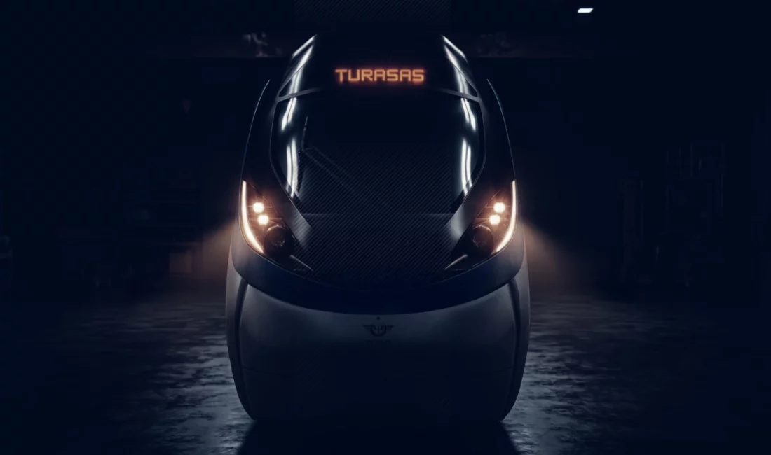 Milli Elektrikli Hızlı Tren projesi kapsamında ilk setin üretimi tamamlandı.