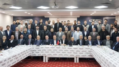 MÜSİAD Bursa Şubesi geleneksel bayramlaşma programında bir araya geldi. Alparslan