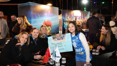 Vodafone Sultanlar Ligi’nde Bursa’yı başarıyla temsil eden Nilüfer Belediyespor Eker