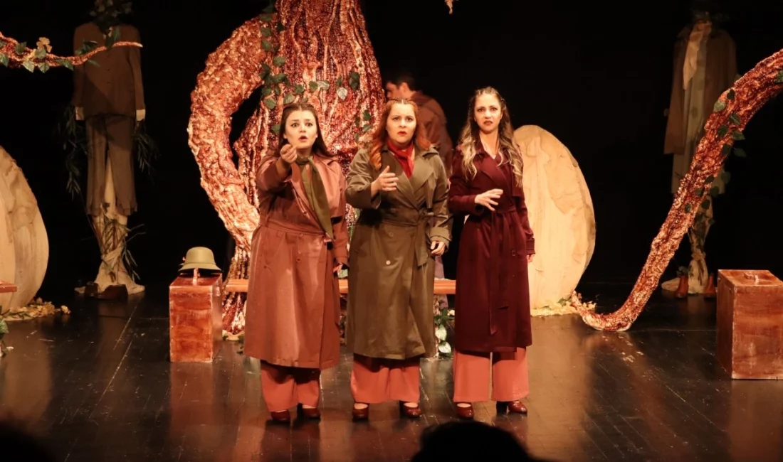 Ordu Büyükşehir Belediyesi Karadeniz Tiyatrosu yeni oyunu “İyi Geceler Ölü