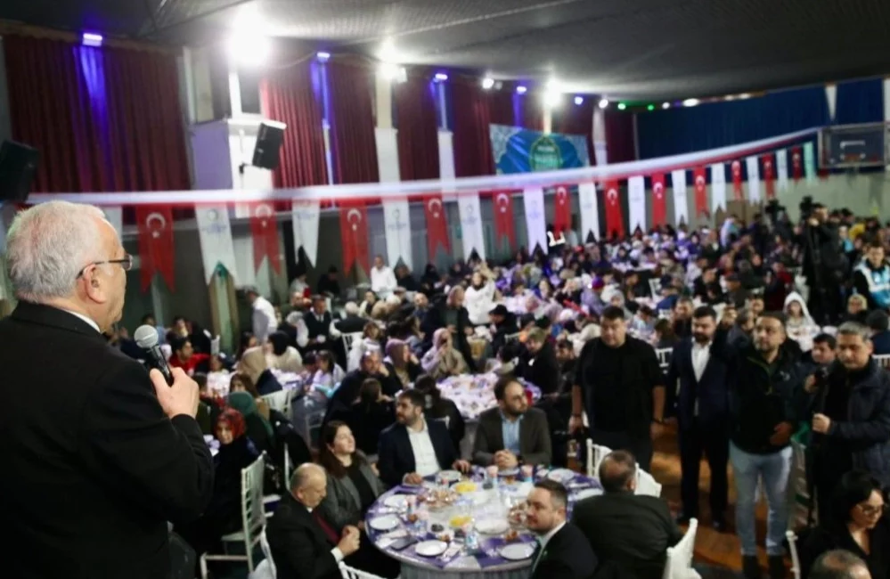 İlçe ilçe iftar programları düzenleyerek vatandaşları bir sofrada buluşturan Ordu