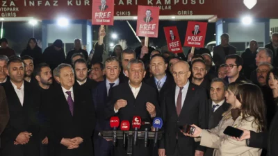 CHP Genel Başkanı Özgür Özel, tutuklu bulunan Bolu Belediye Başkanı