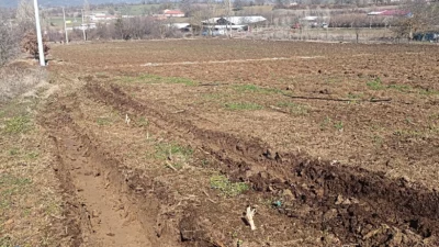 Bilecik’in Pazaryeri ilçesinde yürütülen yüksek gerilim hattı yenileme ve direk