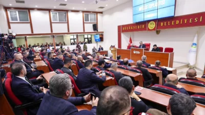 Sakarya Büyükşehir Belediyesi Mart Olağan Meclis Toplantısı gerçekleştirildi. 61 gündem