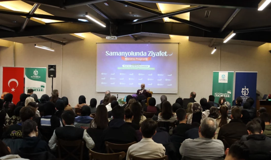 Kocaeli Büyükşehir Belediyesi’nin düzenlediği “Samanyolu’nda Ziyafet” isimli okuma programına gençler