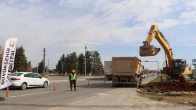 Şanlıurfa Büyükşehir Belediyesi, kent içi ulaşımı rahatlatacak dev projelerden birini