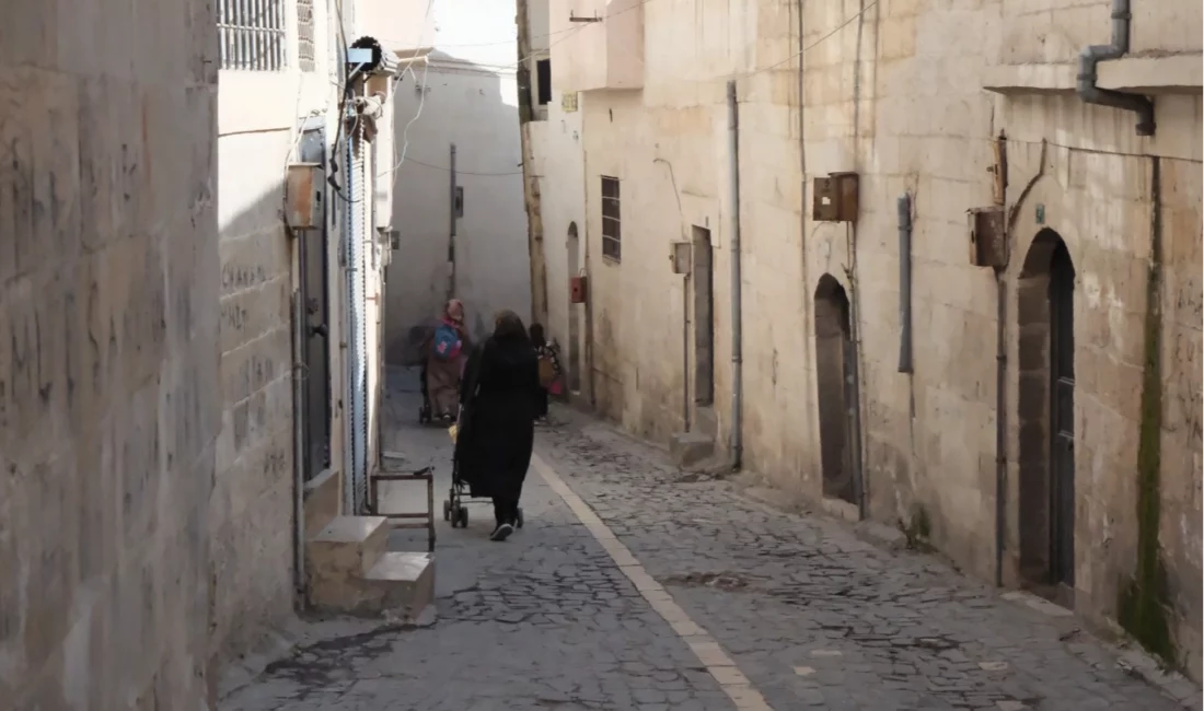 Şanlıurfa’da tarihi ve turistik alanların gece de daha görünür hale