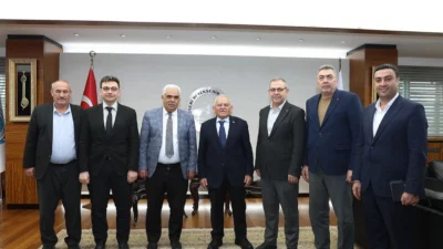 Kayseri Büyükşehir Belediye Başkanı Dr. Memduh Büyükkılıç, belediyede gerçekleşen ziyaretlerde