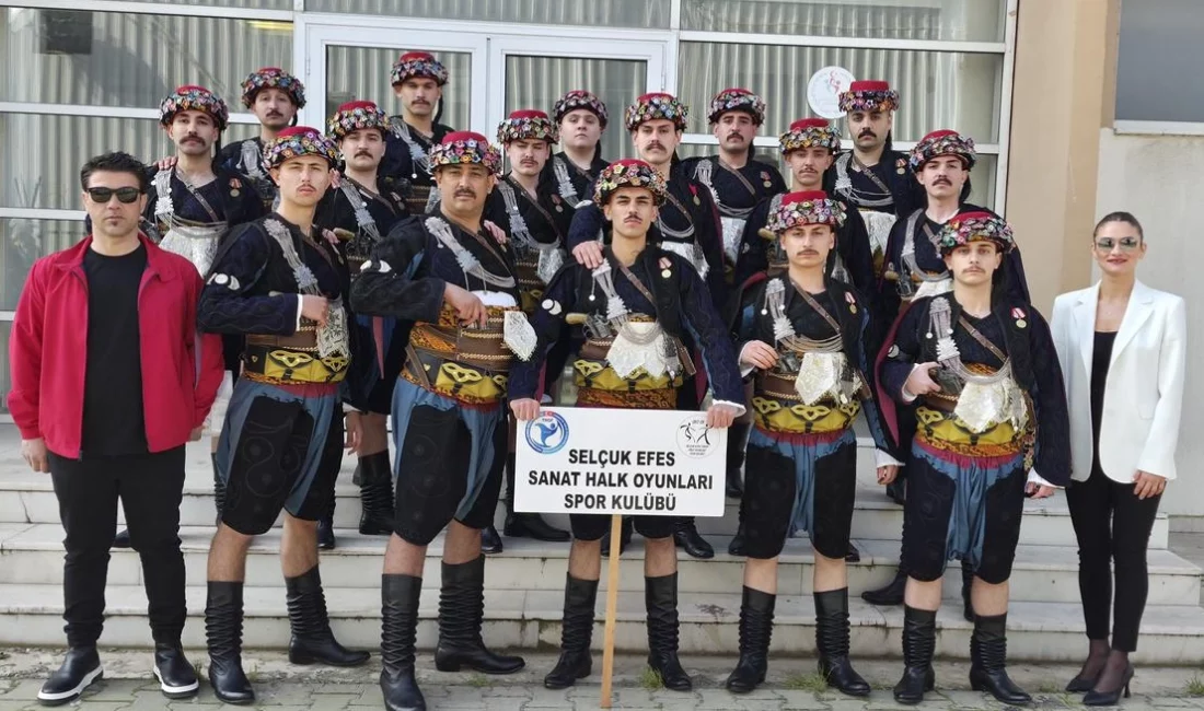 Türkiye Halk Oyunları Federasyonu tarafından düzenlenen İzmir İl Yarışması’na katılan