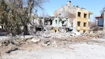 Sivas Belediyesi, şehir merkezindeki otopark sorununu çözmek için Abdi Ağa