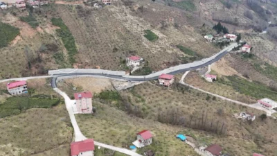 İlçe ziyaretlerini Sürmene’de sürdüren Trabzon Büyükşehir Belediye Başkanı Ahmet Metin