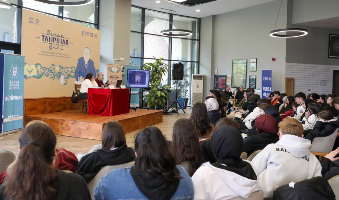 Bursa Büyükşehir Belediyesi’nin ‘Bursa Tanpınar Yılı’ etkinlikleri çerçevesinde düzenlediği söyleşide,