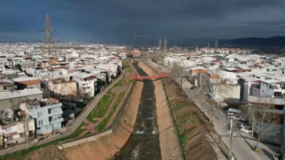 Bursa'da Yıldırım Belediyesi, zaman zaman taşkınların yaşandığı ve istenmeyen görüntülerin