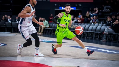 TOFAŞ Basketbol Takımı, ligin 24. haftasında deplasmanda Anadolu Efes’e karşı