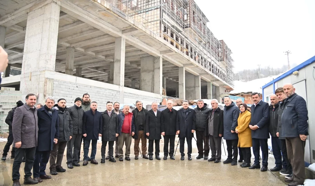Trabzon Büyükşehir Belediye Başkanı Ahmet Metin Genç, Ramazan ayı dolayısıyla