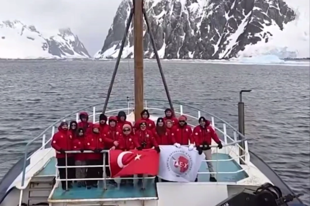 Sanayi ve Teknoloji Bakanı Mehmet Fatih Kacır, Türk bilim insanlarının