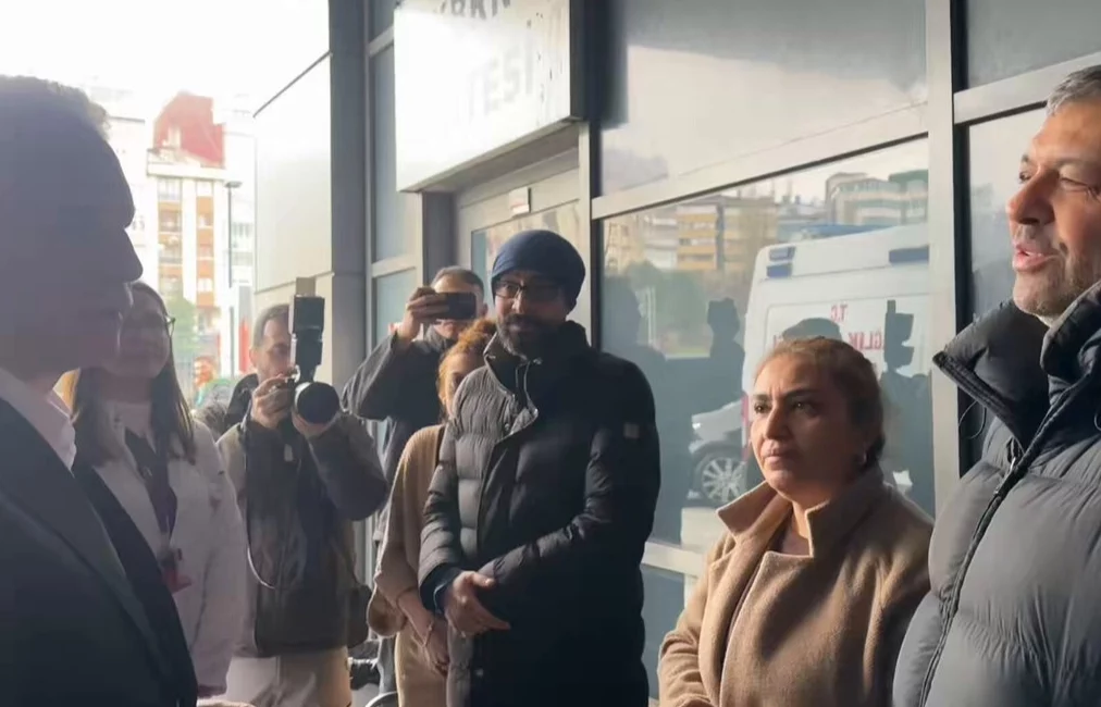 İstanbul Valisi Davut Gül, Fatih Ayvansaray’daki olayda yaralanan vatandaşları tedavi