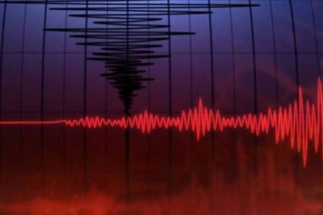 Balıkesir’in Sındırgı ilçesinde bayram namazı esnasında 4 şiddetinde deprem meydana