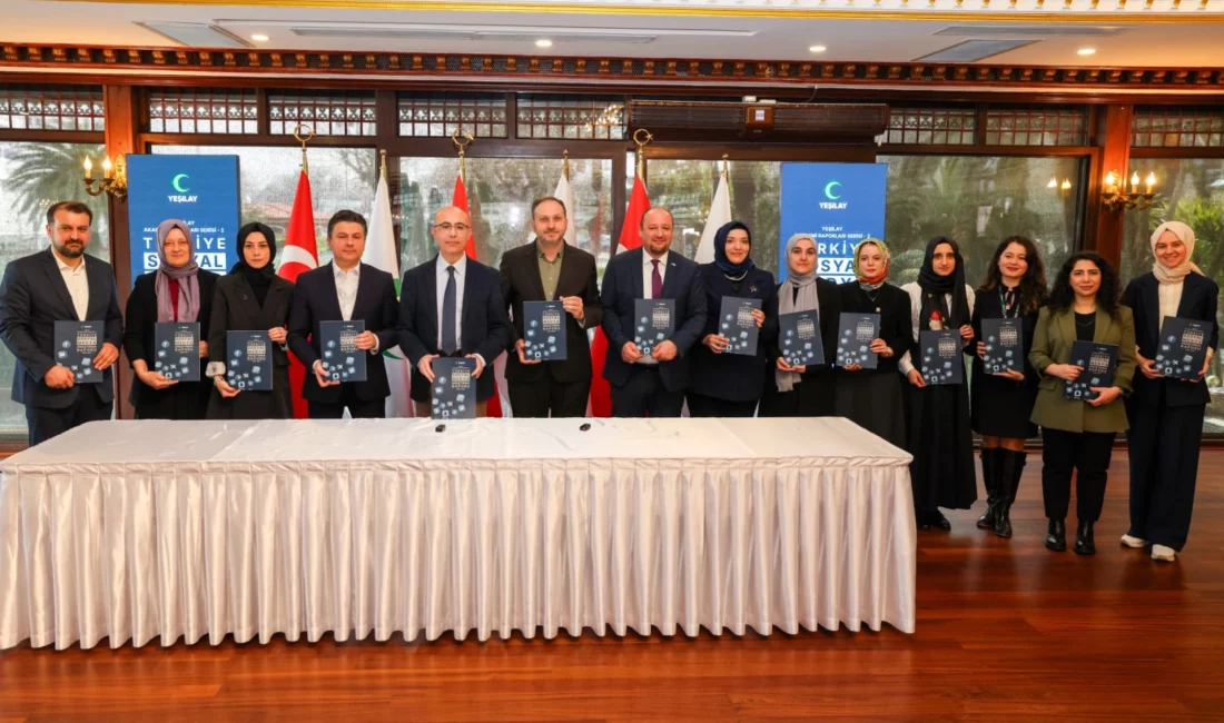 Yeşilay Cemiyeti, sosyal medya kullanımının bağımlılık boyutunu ele alan yeni