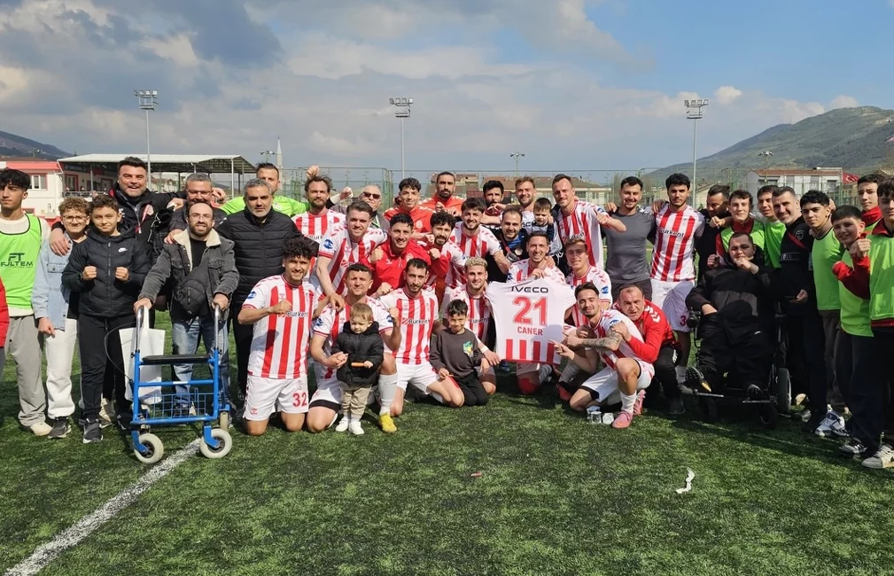 Bölgesel Amatör Lig 5. Grup 22. hafta karşılaşmasında Akran Gemlikspor,